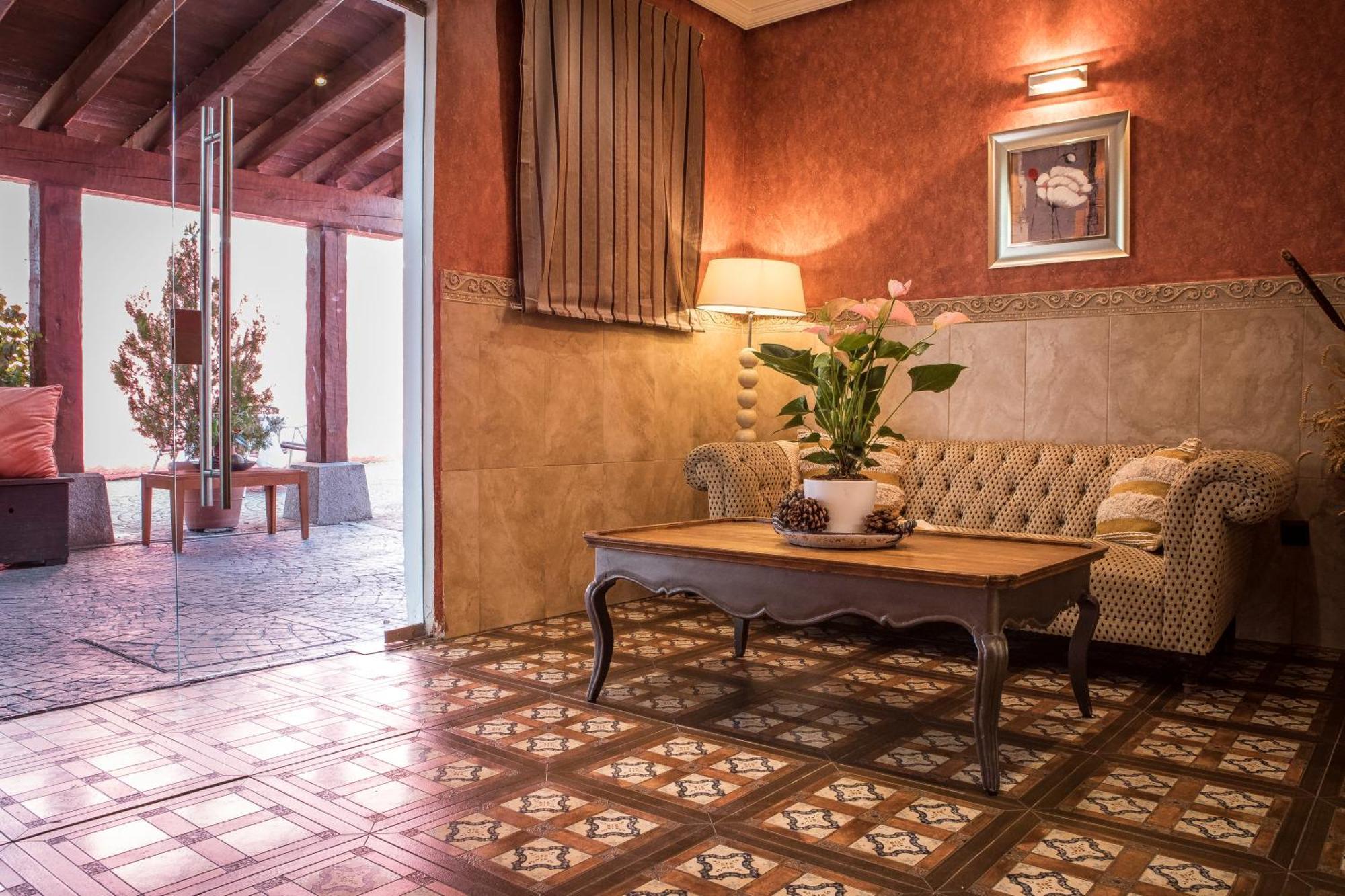 Hotel Casa Jose Diaz San Agustin De Guadalix Exterior photo